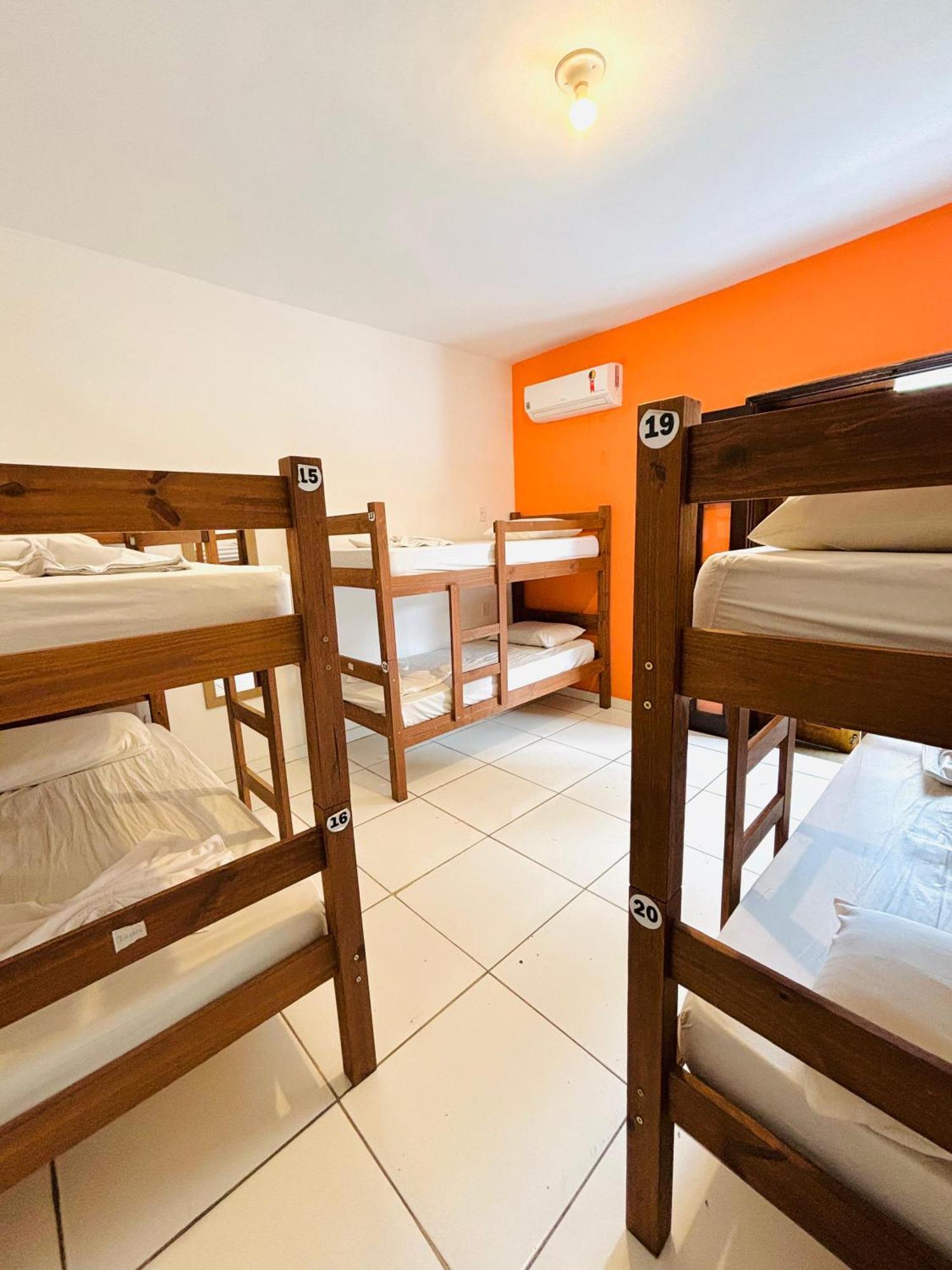 Cama em Beliche em Dormitório Feminino